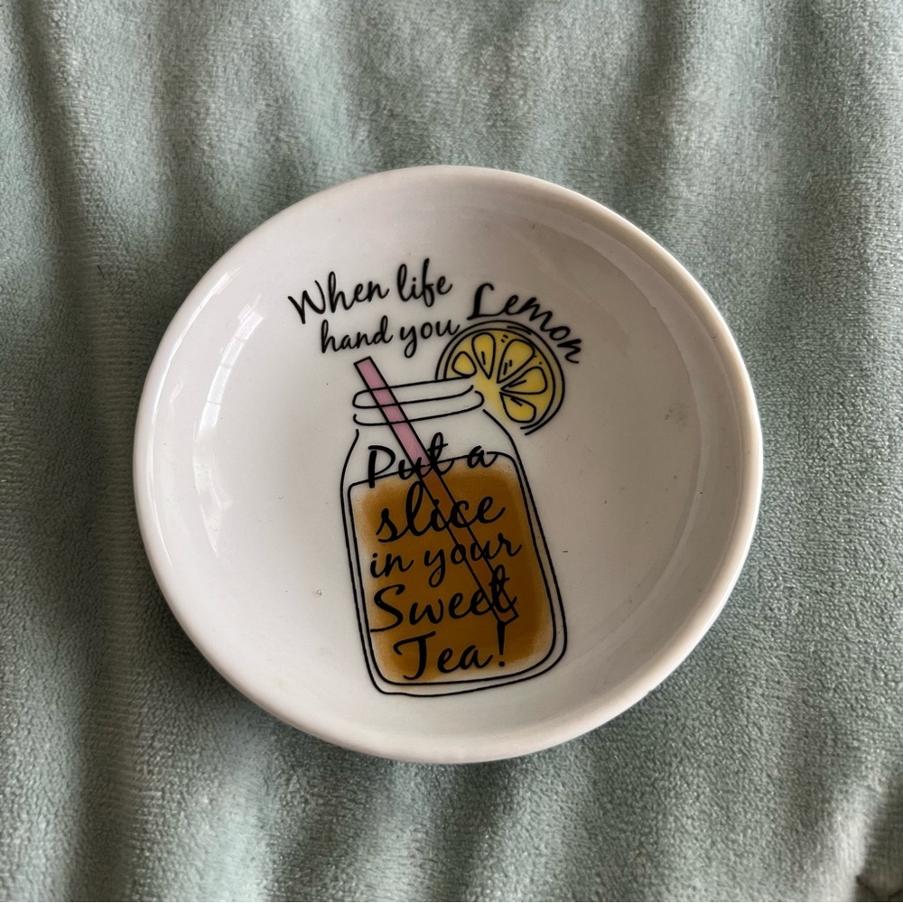 Cost Plus World Market White and Yellow Lemon Dish